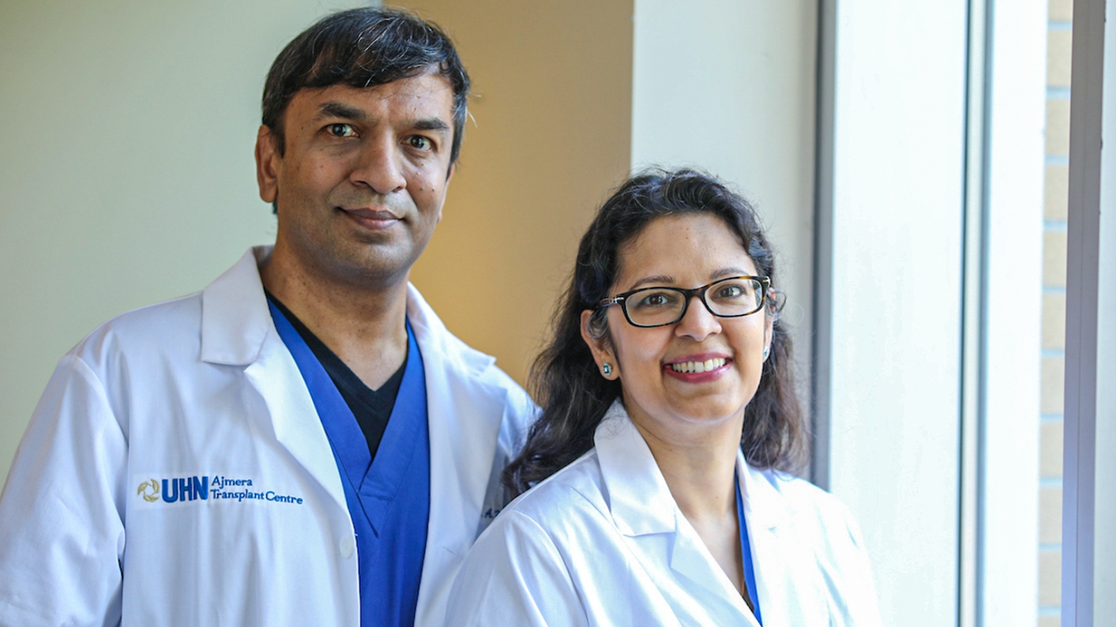 [L] Dr. Atul Humar, George and Terrie Eaton Family Chair in Transplant Infectious Diseases Research and [R] Dr. Deepali Kumar, Medical Director of the Ajmera Transplant Centre and holder of the R. Fraser Elliott Chair in Transplantation Research.