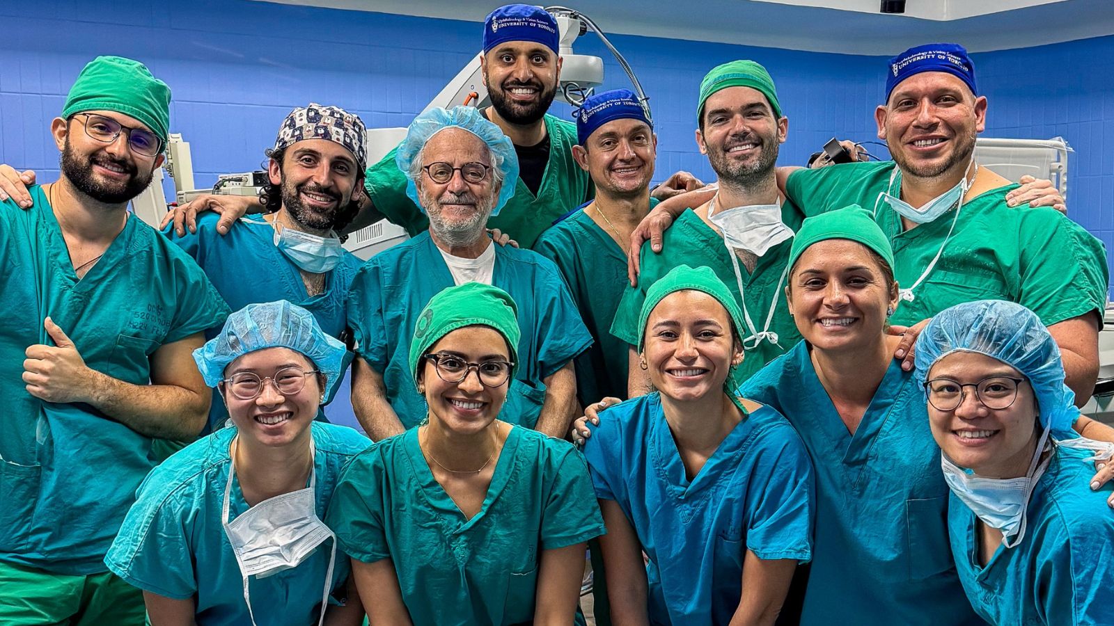 The team of faculty, residents and fellows from Canada, along with Costa Rican surgeons. (Photo: Courtesy Alonso Gutierrez)